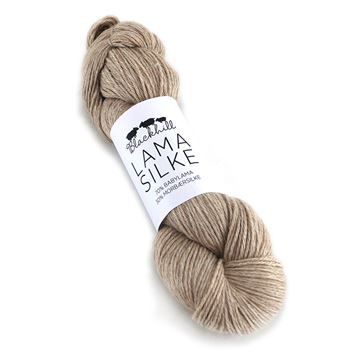 Lys Nougat 204  Blackhill Lama Silke